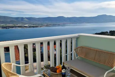 Image de Compass apartment Trogir - pool/view/Wi-Fi/Tv/Parking/4 min to beach/4 km Trogir