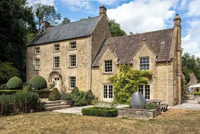 Week Farm Manor