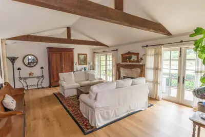 Image de Terrific 4-bedroom Estate Retreat in quaint Goleta perfect for families