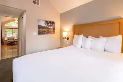 Image de BottleRock Weekend Resort-1 mile to Festival-Sleeps 4-Free Parking-Late Checkout