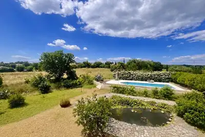 Image de Beautifully three-bedroom property blends rural charm modern living