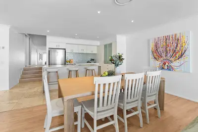 Image de Spacious Apartment on Kingy Creek w pool. Sleeps 8