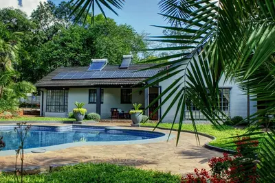Image de Villa privée luxueuse avec piscine près du village de Sam Levy