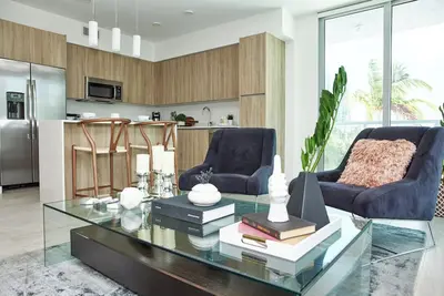 Image de The Urban 2 Bedroom Condo with Free Parking