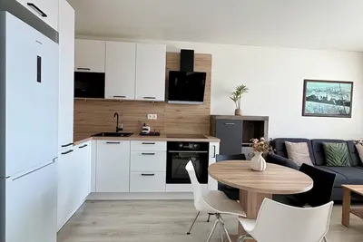 Morusa | Airport Apartment