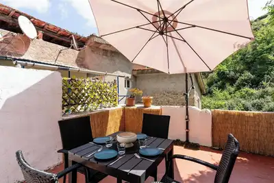Image de Belle maison de vacances privée pour 4 personnes avec Wifi, terrasse et animaux admis