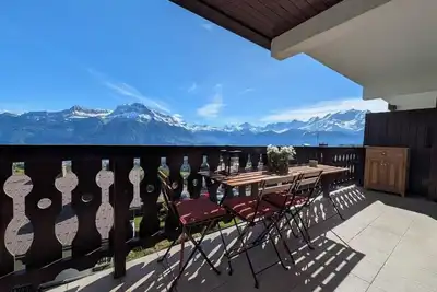 Image de Duplex entièrement rénové avec vue exceptionnelle sur le Mont Blanc