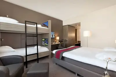 Image de Modern Comfort Steps from Rotterdam Airport with Onsite Dining!