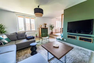 Image de Gîte familial avec billard et vue sur les vignes – proche Paris & Disney