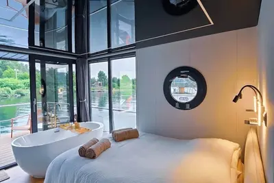 « HouseBoat » Luxe • Spa • Rooftop • Rhône Valence