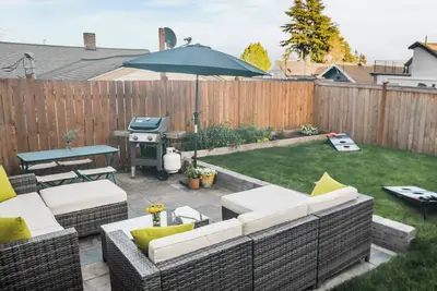 Image de Green Lake Craftsman - Family Zoo Passes - Dog Friendly
