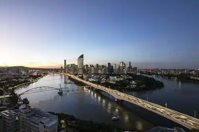 Image de City Edge Skyline Views – 2br Parking South Brisbane