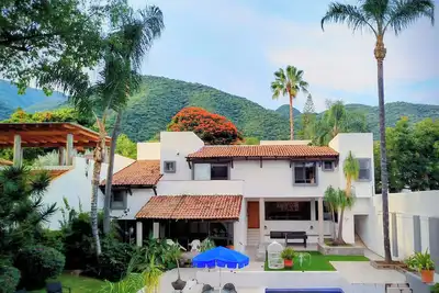 Image de Villa La Floresta: Exclusive Lodging : Heated Pool.