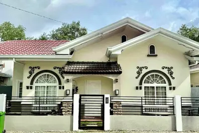 Image de Delightful 3-bedroom bungalow with Ac in charming Dauis