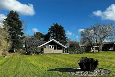 Image de Maison de vacances avec vue sur la forêt près de la plage de Hejsager