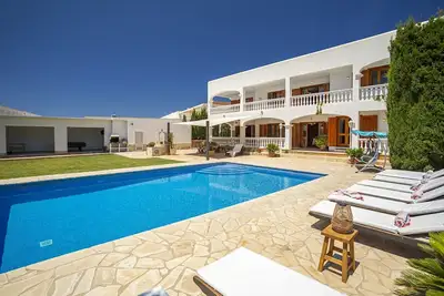 Image de Villa chic pour 12 personnes avec piscine à Ibiza