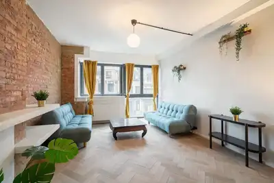 Image de Appartement spacieux de 2 chambres près de la gare centrale
