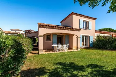 Image de Maison de retraite de groupe avec quatre chambres