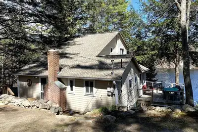 Image de Fantastic Cottage with Stunning Views and Lake Access in Holderness, New Hampshire