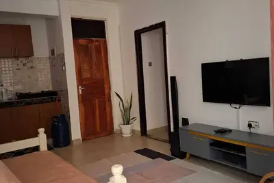 Image de Welcome to our cozy home. \nWe’re happy to host you and hope you enjoy your stay.
