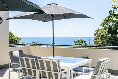Image de Ocean Outlook at Coolum - Natural beach setting.