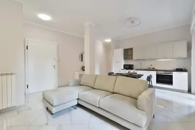 Image de Bright and spacious apartment of approximately 80 square meters, perfect for four people, located on the first floor of a building with an elevator (Not accessible to disabled guests). The property is located in the Sampierdarena neighborhood, one of the