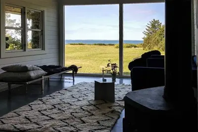 Image de Réveil avec vue sur l'eau depuis Omø