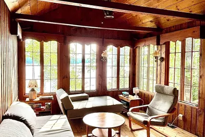 Image de Newly renovated lakefront cottage perfect for a charming Maine getaway