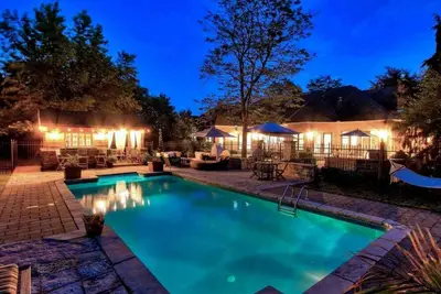 Image de Cozy mansion/villa with 4 bedroom