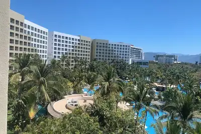 Image de Vidanta World Cozy 2-bedroom hotel suites with Ac in perfect Nuevo Vallarta