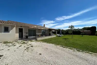 Image de 🌿Villa très lumineuse proche Uzès – calme & douceur de vivre 🌿