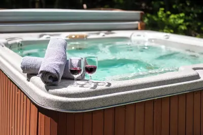 Image de New! Grand Timber Chalet - Hot Tub & Billiard
