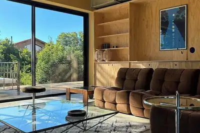Image de Villa mid-century avec ponton au lac de Cazaux