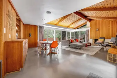Image de Serene Home Near Rose Bowl with Hot Tub