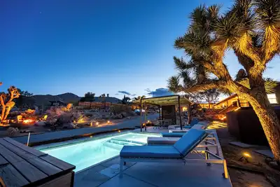 Image de O&H|Pool|Pickleball|Sauna|Spa|Firepit|ColdPlunge|Bocce|Golf|Arcade|PingPong|Bbq