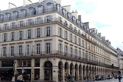 Image de A beautifully imagined Parisian dream-Rue De Rivoli, Hotel De Ville, the Seine