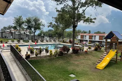 Image de Quite 3-bedroom condo in a Secure Gated Community, Perfect view of all 3 Volcanos