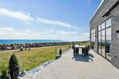 Image de Maison de plage moderne avec vue sur la mer à Bjørnsknude