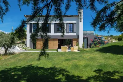 Image de Villa avec vue mer sur les collines de Nice
