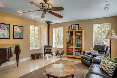 Image de Gateway to Yellowstone Country: Home w/ Fire Pit