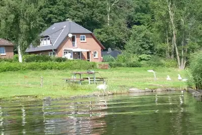 Image de Maison de vacances à Ulsnis avec piscine