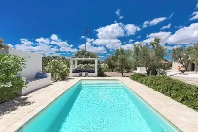Image de Borgo Paoli Authentic Trullo Lei Ostuni, with private pool and olive groove