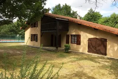 Image de Maison avec piscine, animaux admis - 11 pers.