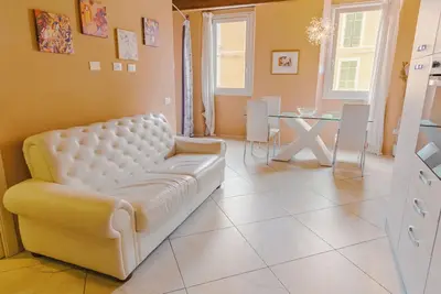 Domus Dantis Piano Primo