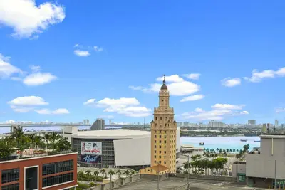 Image de Central Miami Worldcenter Luxury Condo