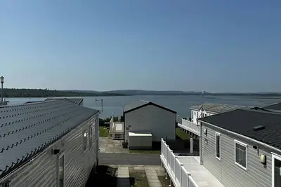 Image de Olive Branch stunning sea view dogs stay free Rockley Park, Poole Harbour Dorset