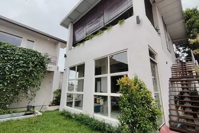 Image de Spacious 6-bedroom house in peaceful Kuantan with Ac and ensuite bathrooms