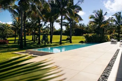 Image de Designer Villa – Anahita Golf Resort Luxury Residence