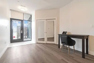 Image de Modern Fully Furnished 3 Bedroom Apartment Unit 8