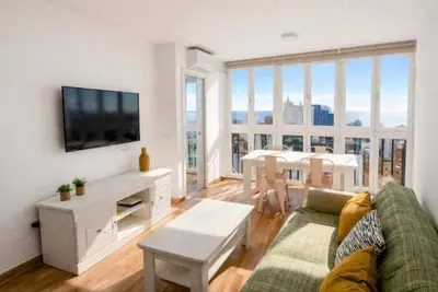 Image de Appartement central rénové avec garage et piscine